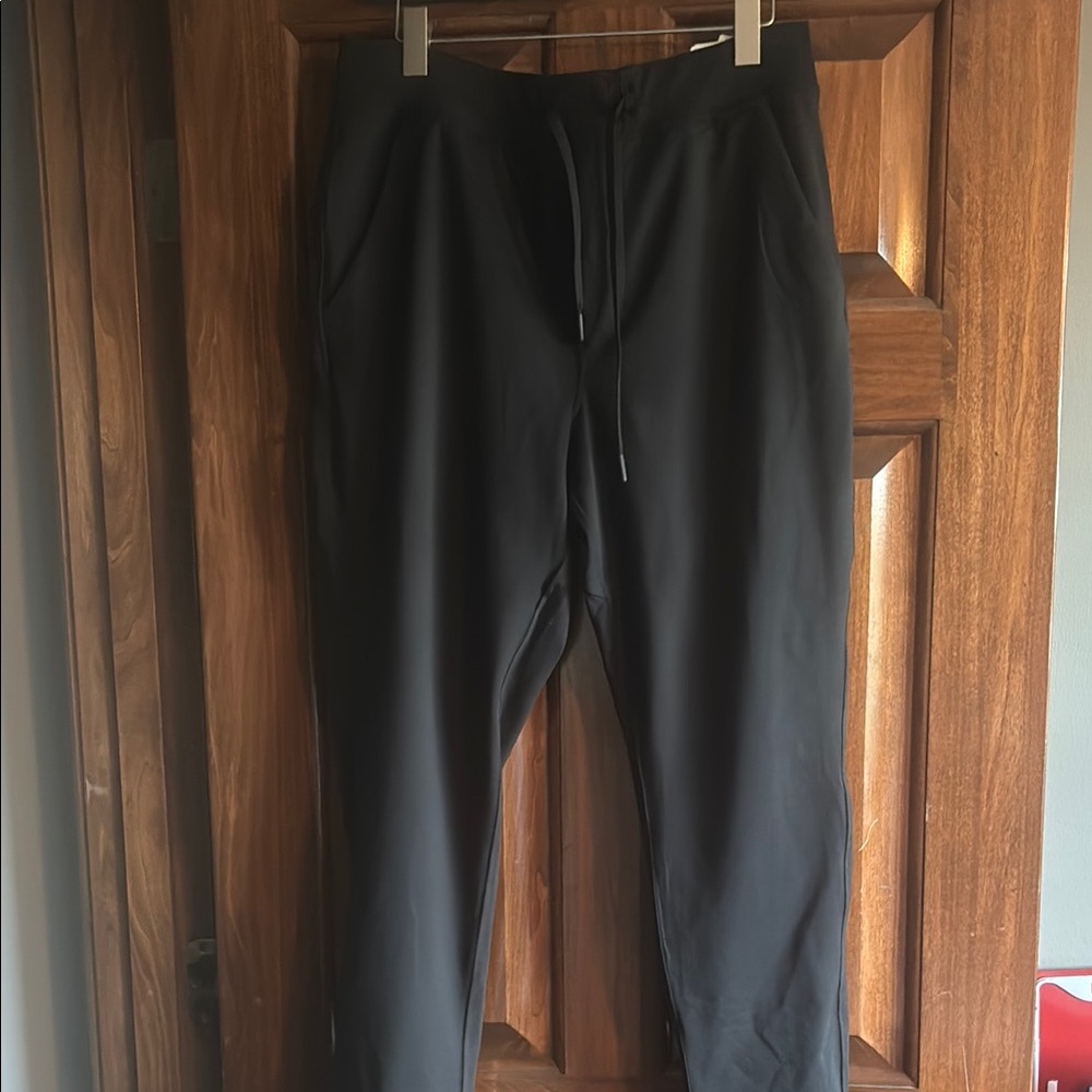 Birddogs Black Jogger Sweatpants with Relaxed Fit
